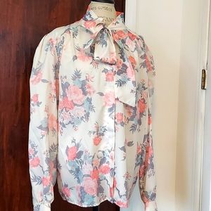 Vintage pussybow blouse